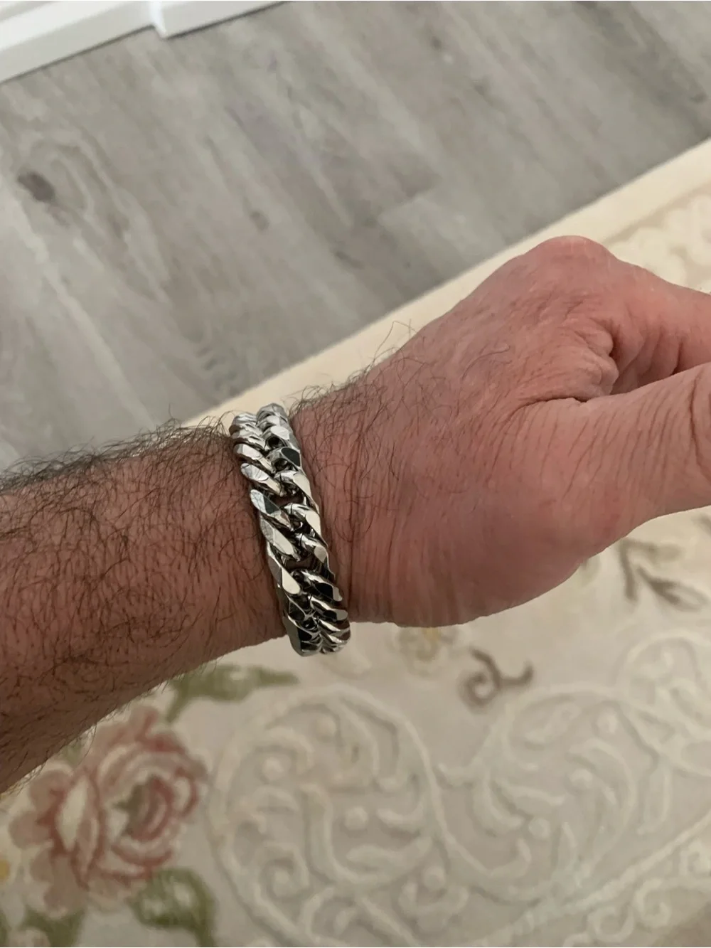 Men's Silver Curb Chain Bracelet - Sleek Stainless Style
